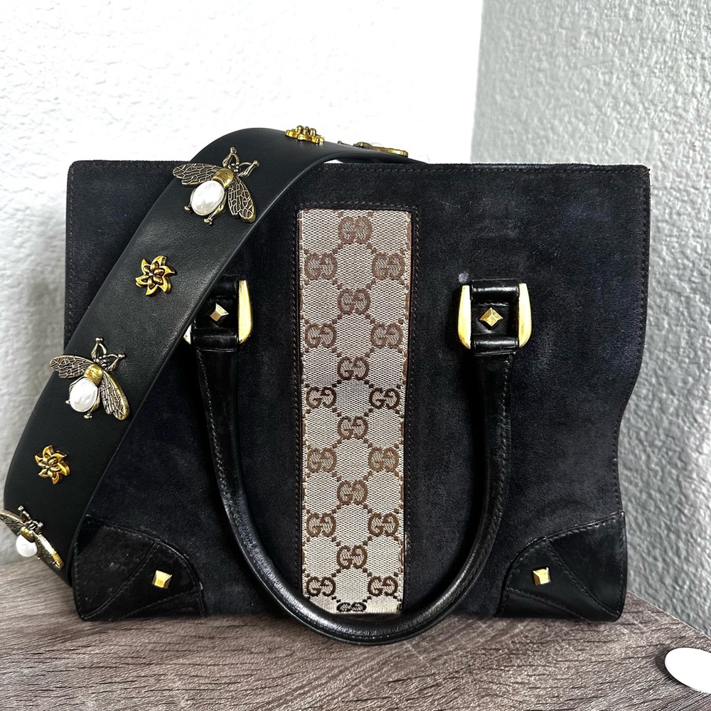 **SOLD** Authentic Gucci GG suede monogram bag